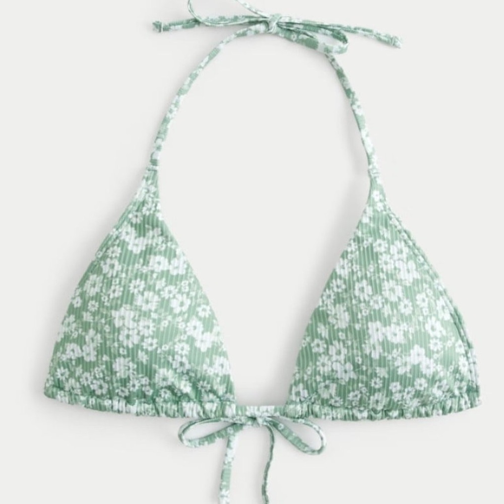 Hollister SCRUNCH-RIBBED MULTI-WAY TRIANGLE BIKINI TOP